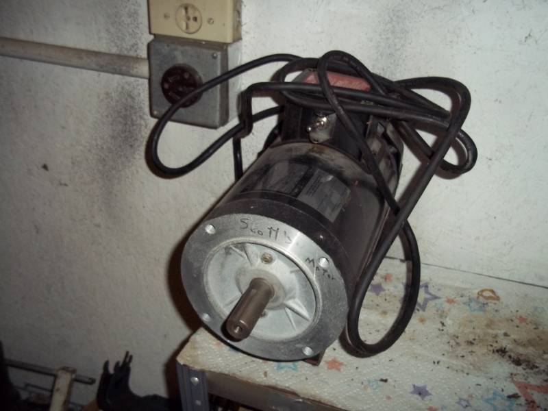 lot 18 image: 2 hp Delta Electric motor
