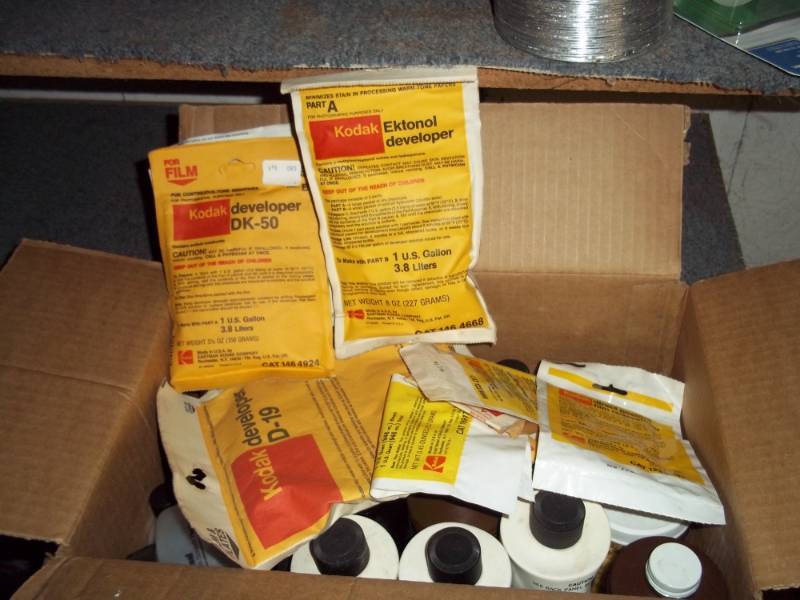 lot 100 image: Vintage Kodak Photo Developer