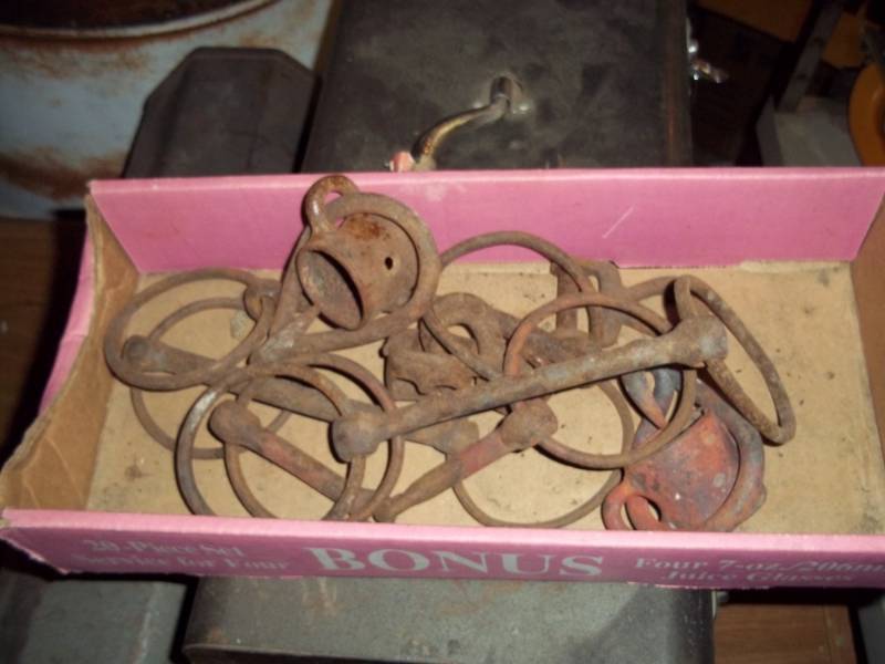 lot 117 image: Wood harness hardware