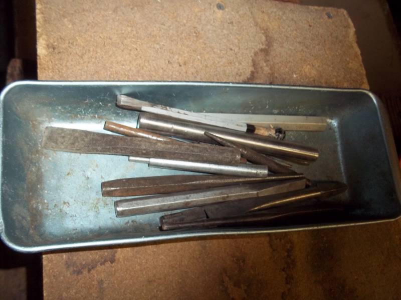 lot 131 image: Lot of Chisels and punches