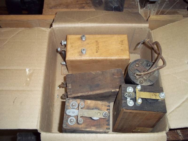 lot 186 image: Model T  Model A ignition coils