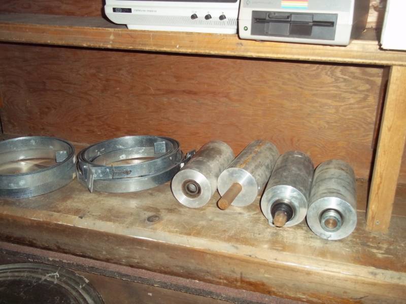 lot 195 image: Heavy Duty rollers & mobile home tie downs