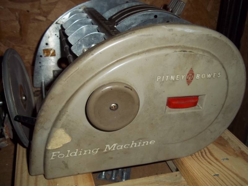 lot 203 image: Vintage Folding Machine