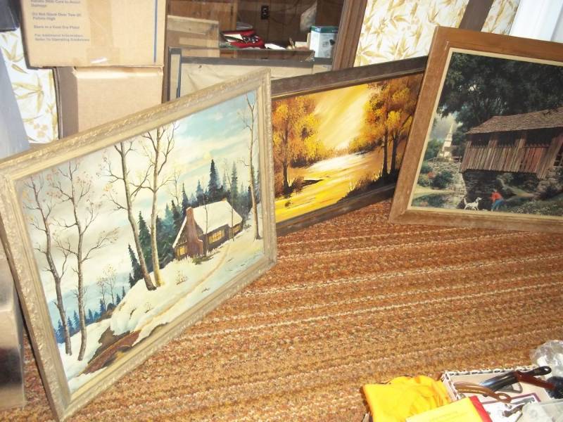 lot 228 image: Vintage pictures with frames