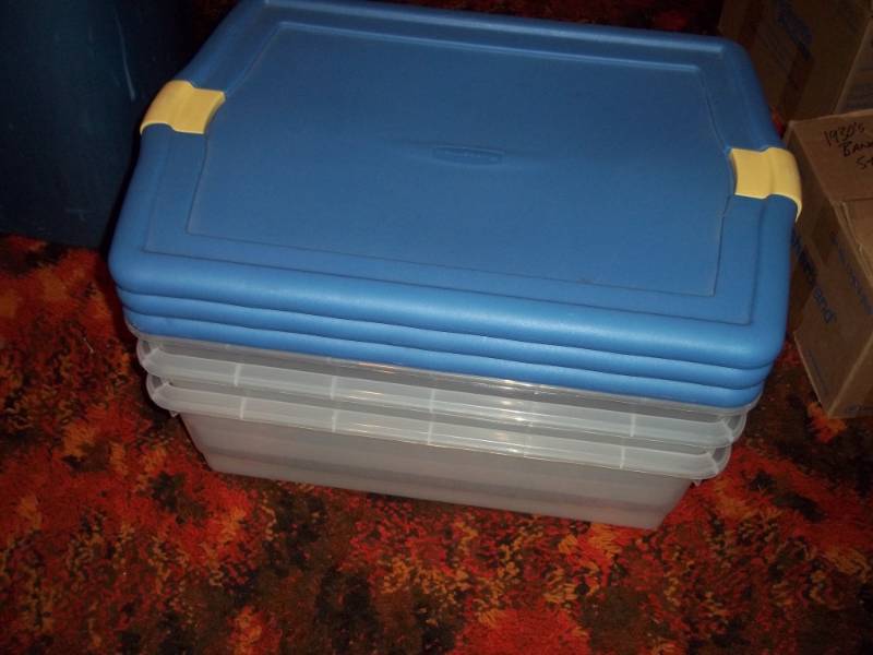 lot 251 image: 3 clear totes with blue lids