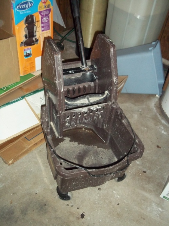 lot 257 image: Mop Bucket
