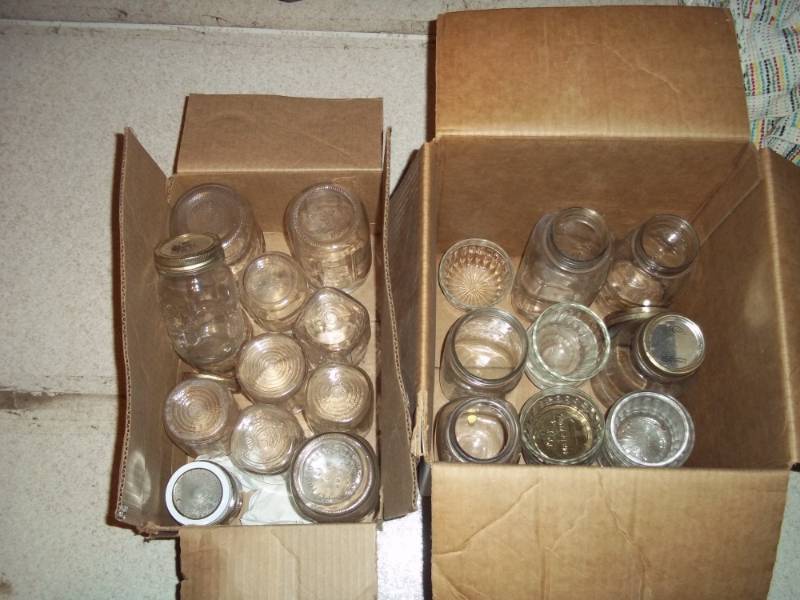 lot 262 image: 2 boxes of canning jars  assorted sizes