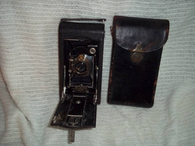 lot 291 image: Kodak 3A autographic Folding pocket kodak camera