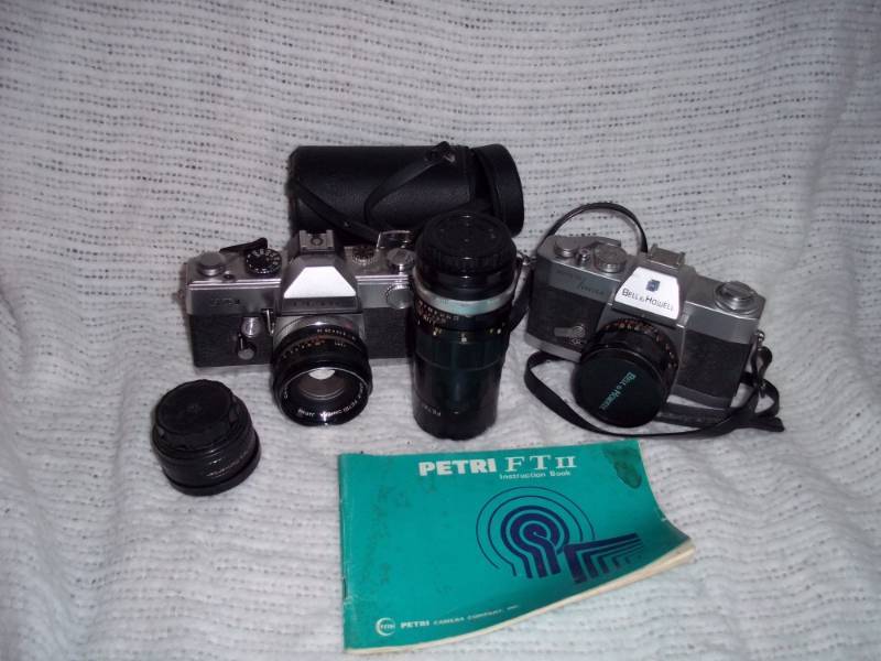 lot 299 image: Bell & Howell 35 mm, Petrie SLR Camera, Petri CC Auto  f3.5