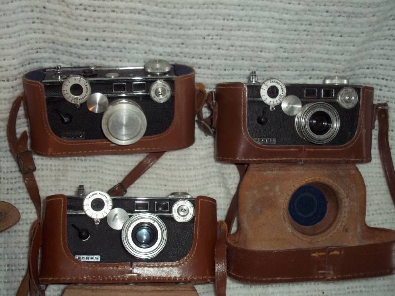 lot 302 image: 3 Argus  Range Finders