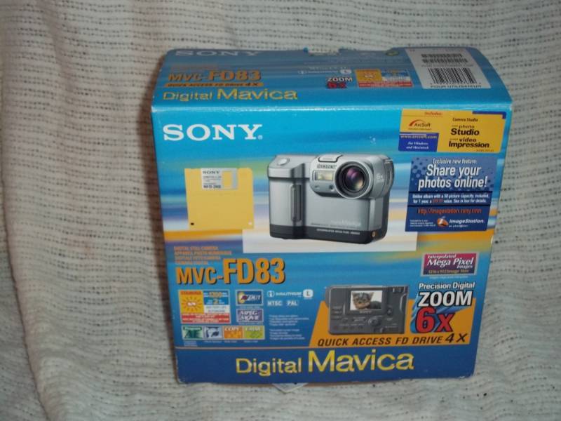 lot 303 image: Sony MVC-FD83 Digital Mavica