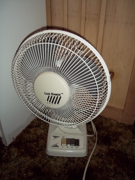 lot 360 image: Table Fan
