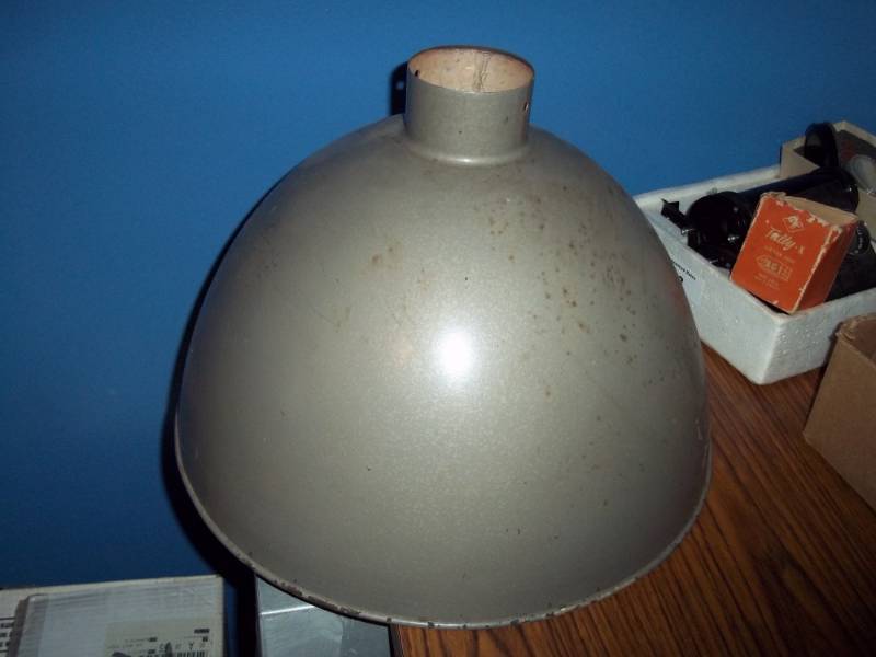 lot 395 image: Reflector 16