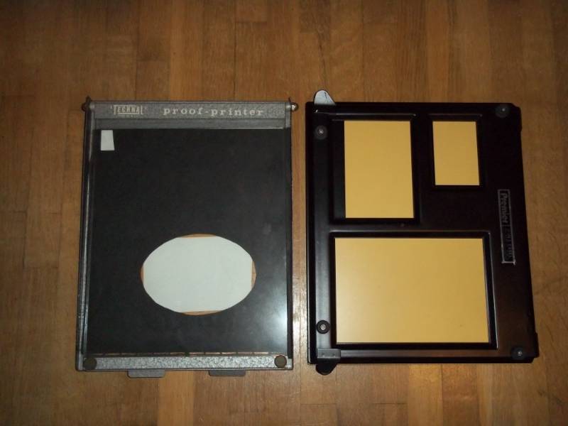 lot 407 image: Easel, proof printer