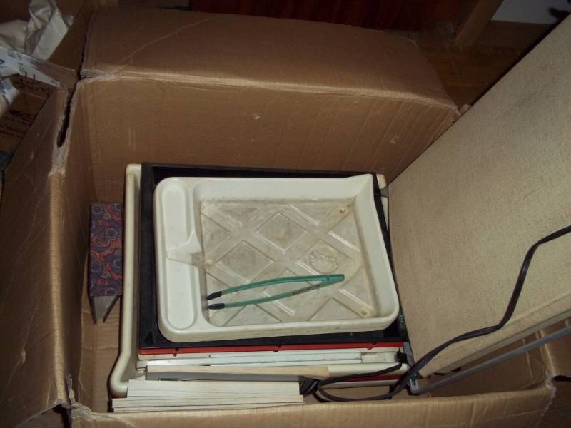 lot 415 image: Dark room enlarging trays, print dryer, timer, tongs, developing tank