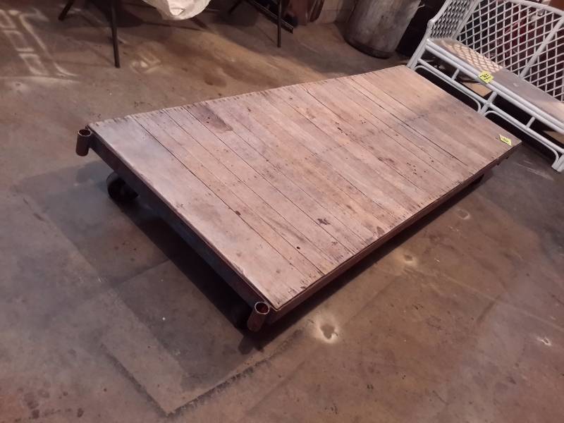 lot 16 image: Nice  Old Utility Cart with 6 Wheels as shown