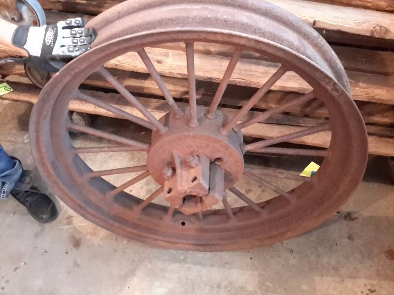 Antique Tractor Tire.. Chisago City Estate Sale; Antique, Mid Mod