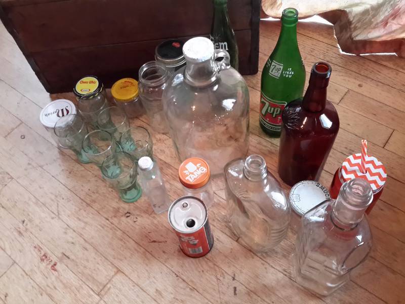 lot 37 image: Misc. Bottles and Vintage Miller Light Crate