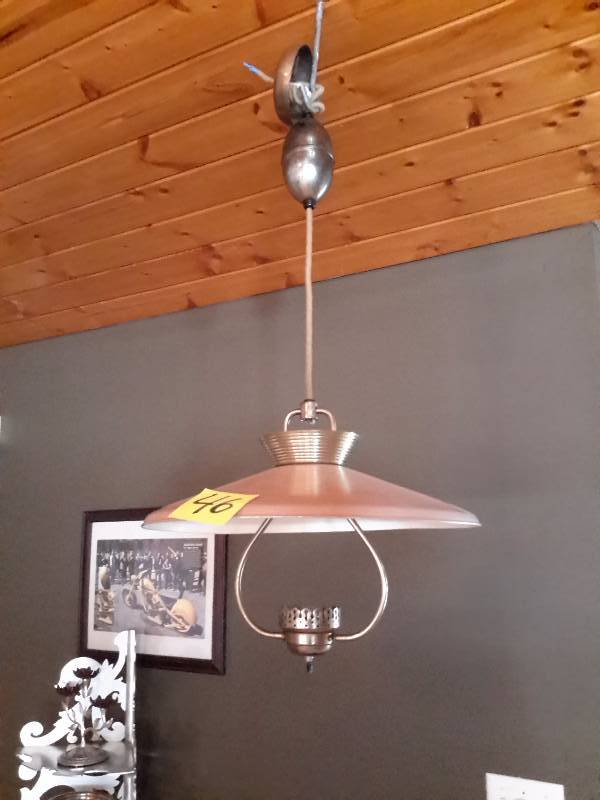 lot 46 image: Pull Down Chandelier.  Doesnt seem like the recoil is working