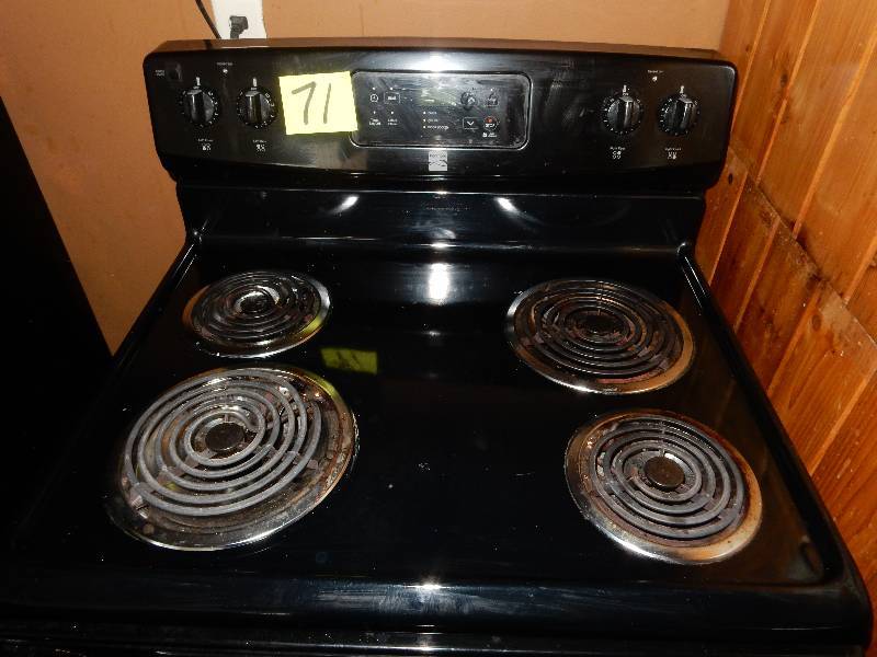 lot 71 image: Kenmore Electric Stove, Oven