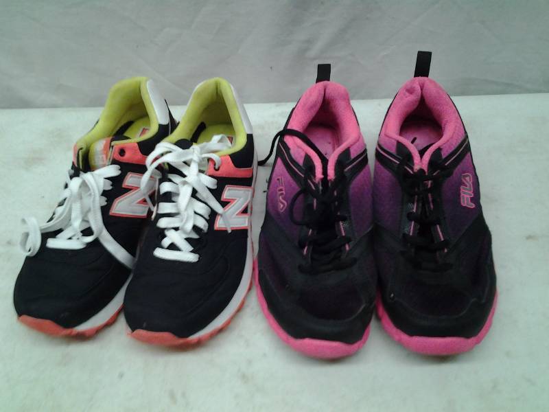 2-Pair Ladies Sneakers Fila (Size 8), New Balance (Size 7-12)