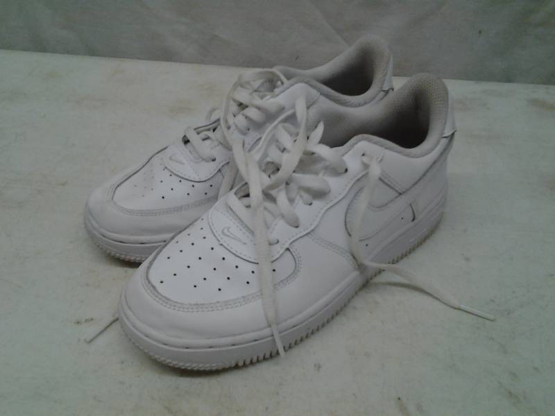 nike youth size 3