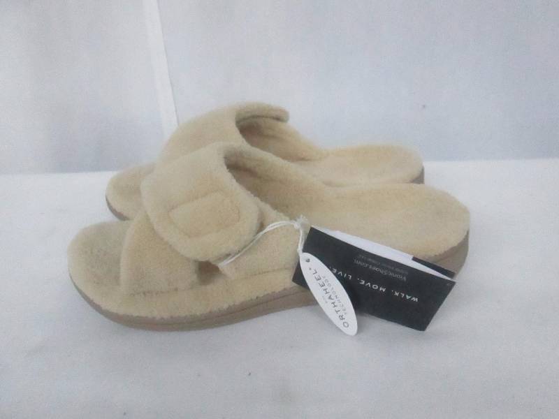 lot 53 image: Vionic Orthaheel Womens Relax Slipper