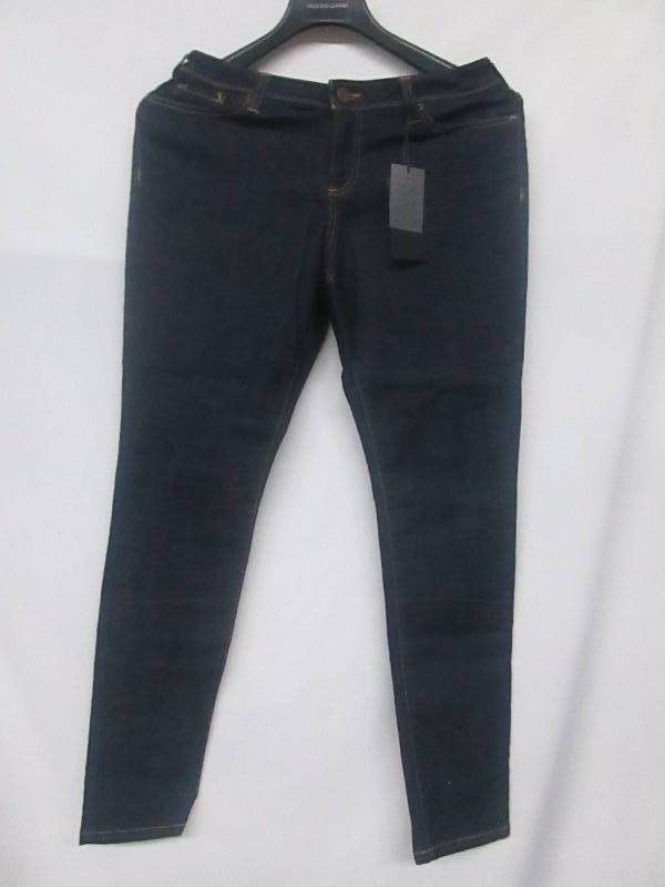 lot 68 image: Poetic Justice Misses Maya Basic Dark Skinny Jean