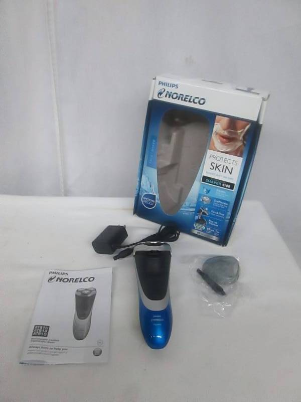 lot 37 image: Philips Norelco PowerTouch WetDry Shaver