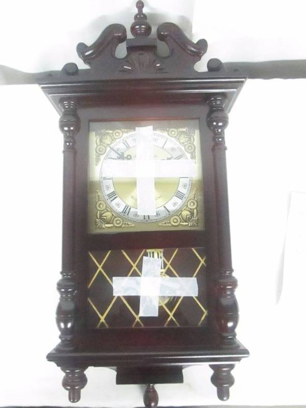 lot 35 image: Traditional European-Style Wall Clock - Cherry