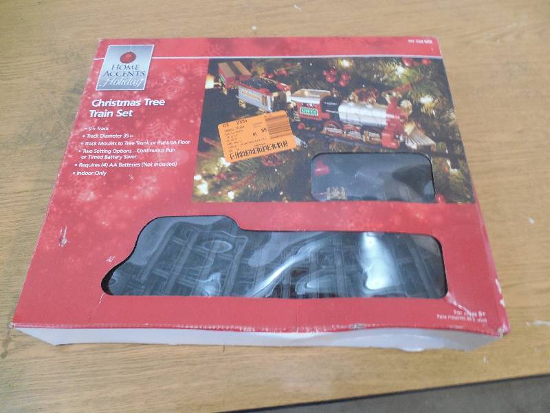 lot 10 image: Home Accents Holiday 14.25 in. Christmas Tree Train