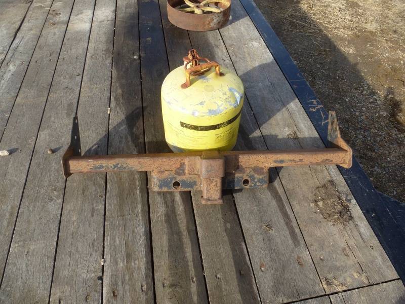 2 Truck Receiver hitch & Lp Tank