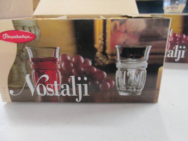 lot 12 image: pasabache nostalji small glass tumb...