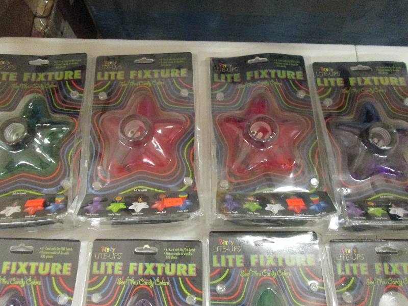 lot 30 image: 8 never used party light-ups lite f...
