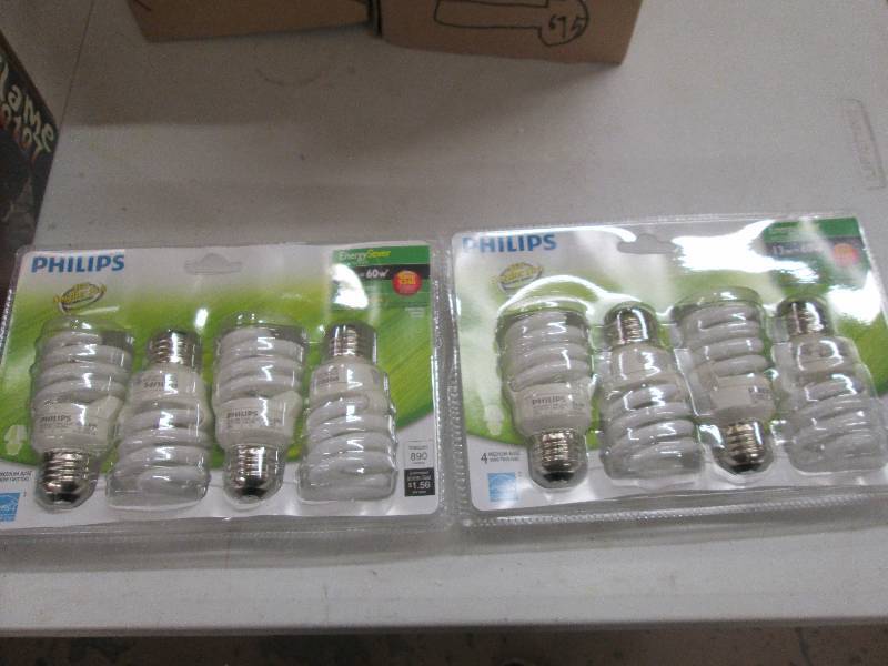 lot 33 image: 2 phillips energy saver bulbs 2 pac...