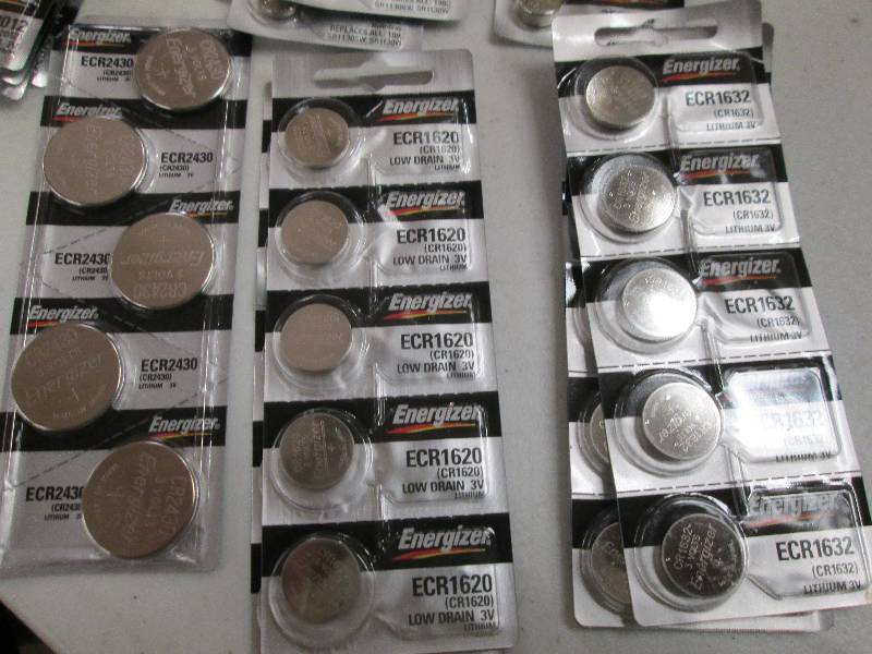 lot 46 image: big lot of small energizer batterie...
