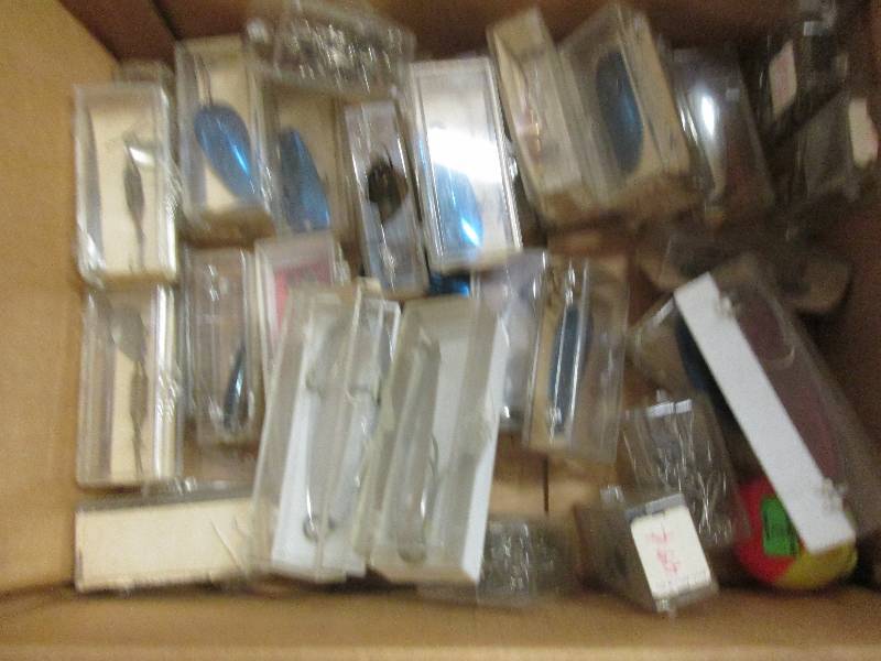 lot 62 image: fishing lures never used ...