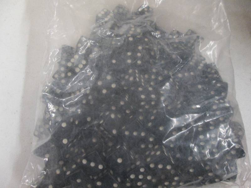 lot 158 image: 1 bag of black dice ...