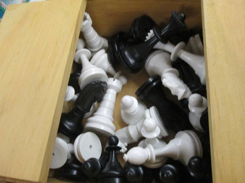 lot 239 image: box of chess pieces ...