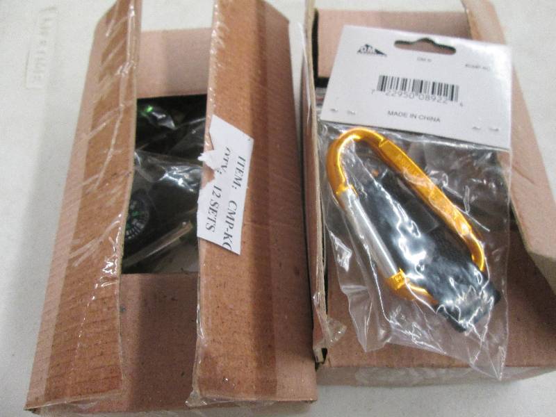 lot 285 image: 2 boxes of 12 climbers compass spor...