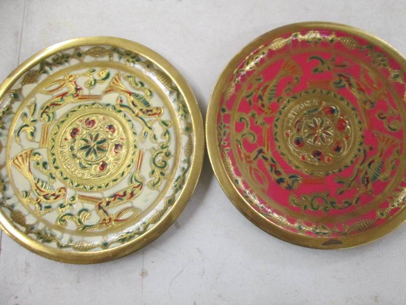 lot 353 image: 2 made in Jerusalam wall plate deco...