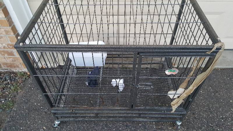 Large Kennel on wheels