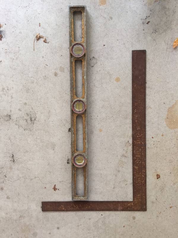 lot 5 image: LevelSquare and Trailer Jack