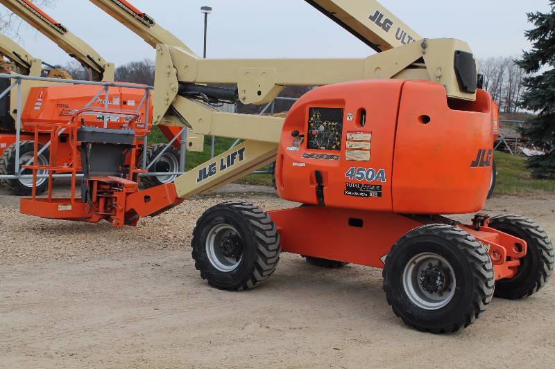 Articulating Boom Lift