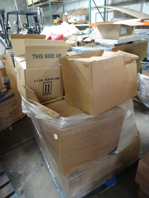 lot 12 image: Pallet of hand towels, moisturizing hand cream, cleaning chemicals and more.