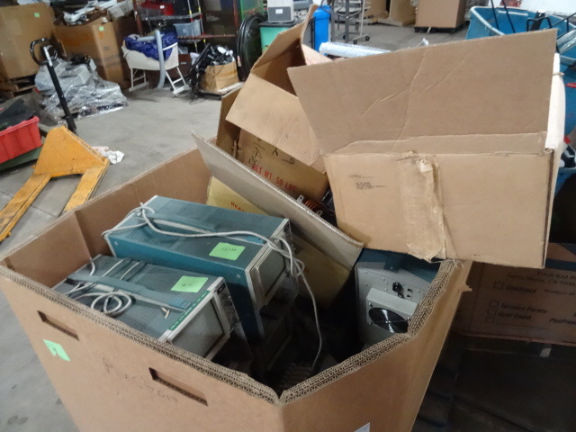 lot 21 image: Pallet of misc electronics. Great for Ebay Selling