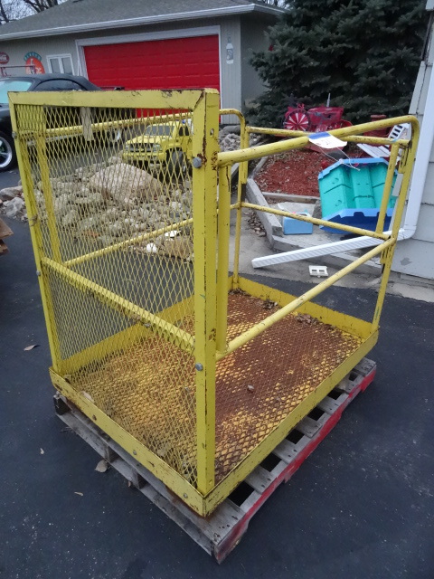 Fork lift man cage
