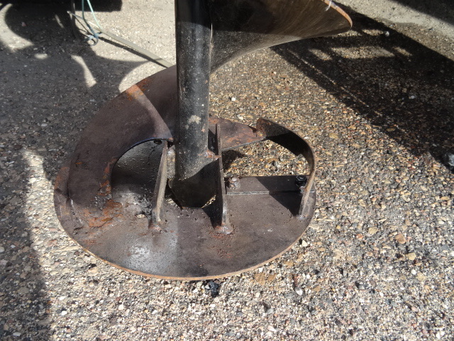 lot 22 image: Jiffy ice auger