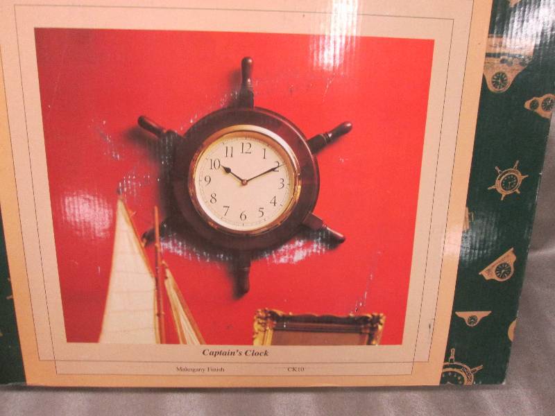 lot 6 image: Heritage Mint LTD Captains Clock R...