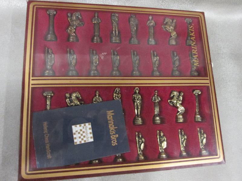 lot 9 image: Miniature Chess Pieces Retail $62.9...
